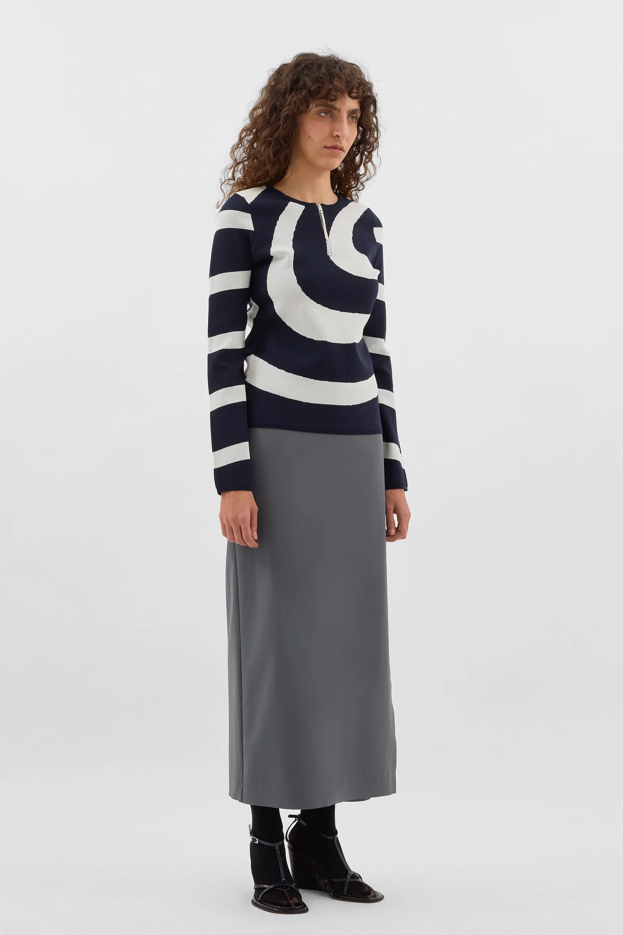 FITTED TOP W ZIP SPIRAL / dark blue & off white - Image 7