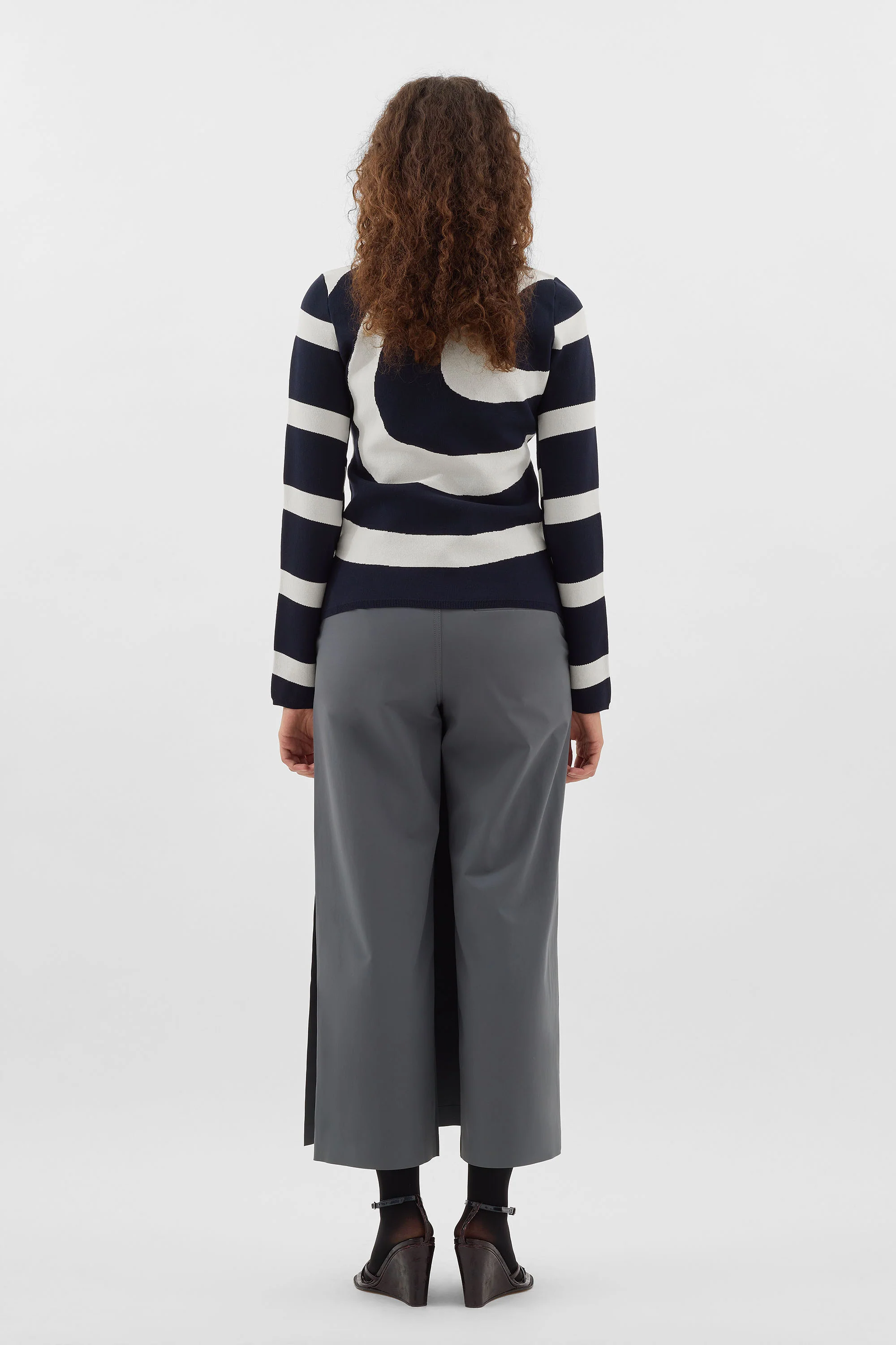 FITTED TOP W ZIP SPIRAL / dark blue & off white - Image 8