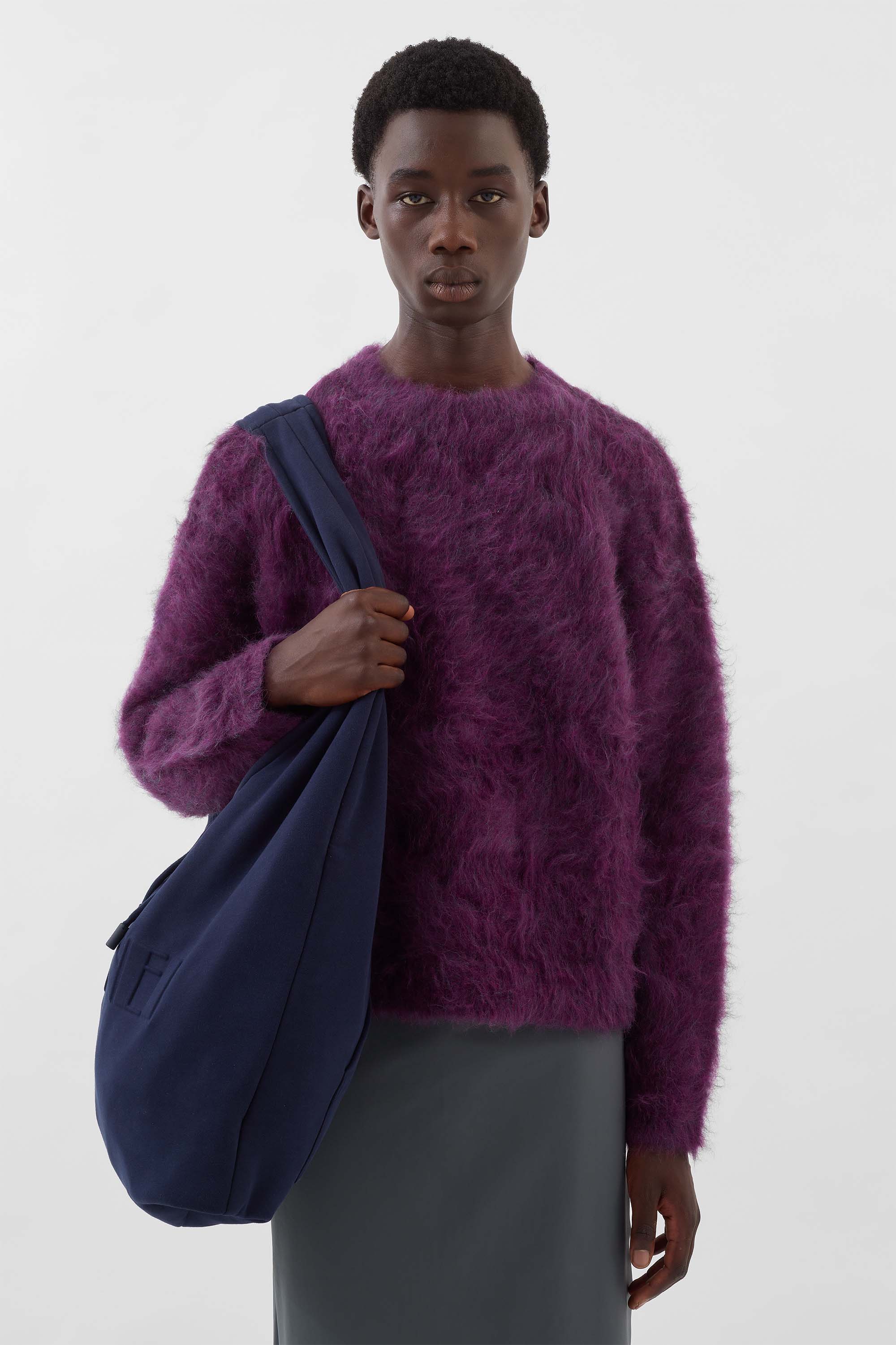 HAIRY KNIT ROUND NECK SWEATER / plum - Image 3
