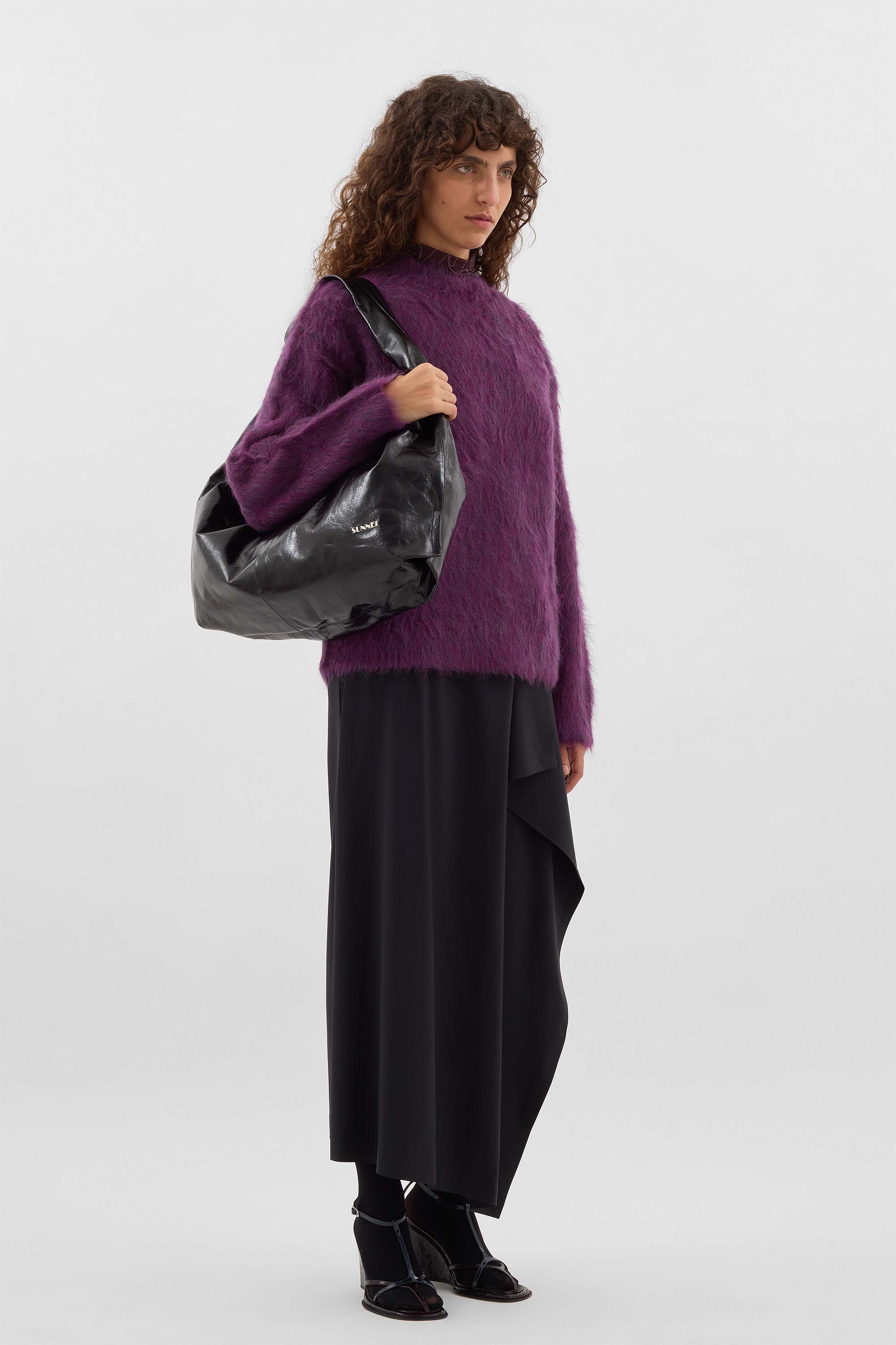 HAIRY KNIT ROUND NECK SWEATER / plum - Image 5