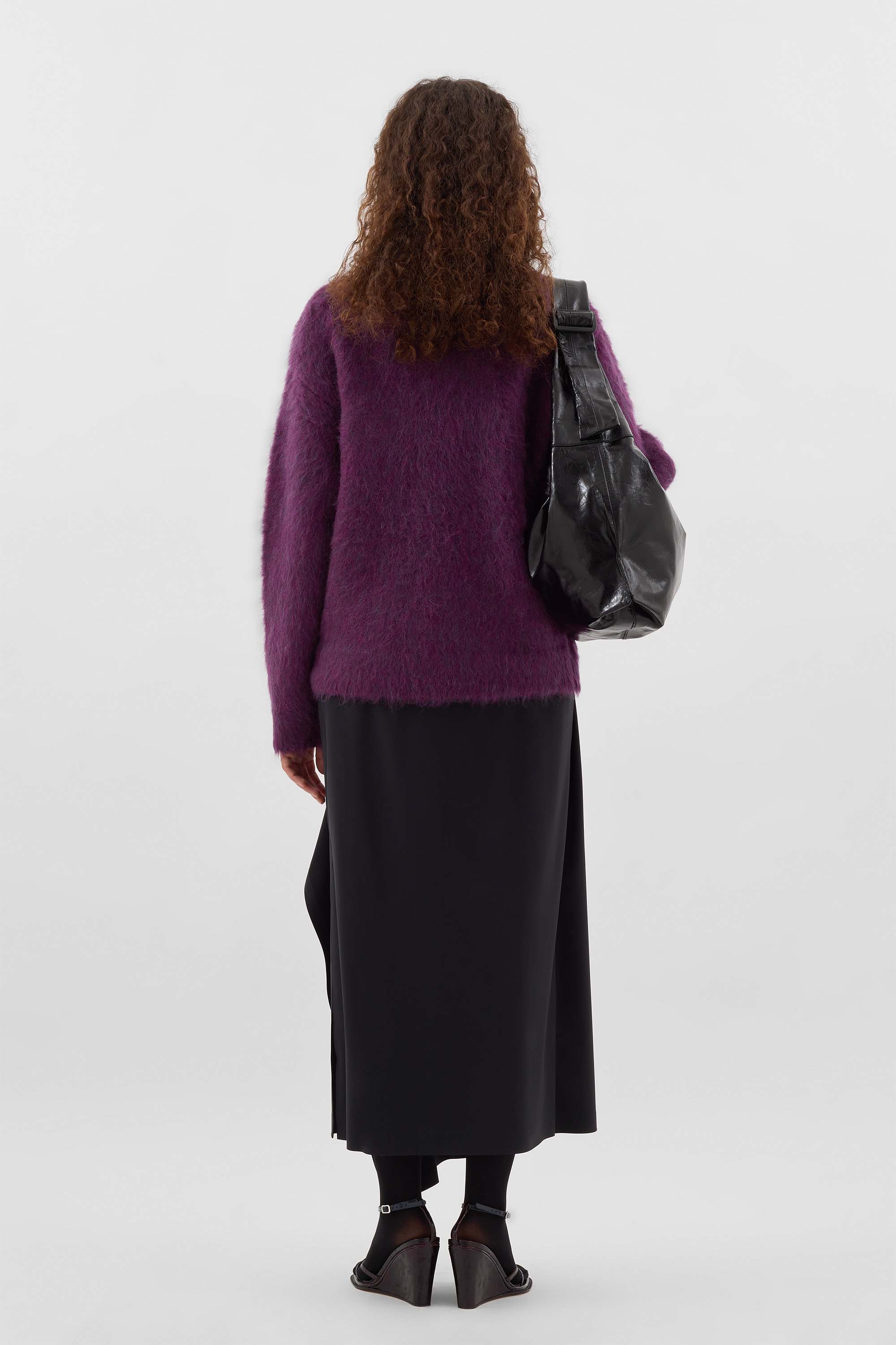 HAIRY KNIT ROUND NECK SWEATER / plum - Image 7