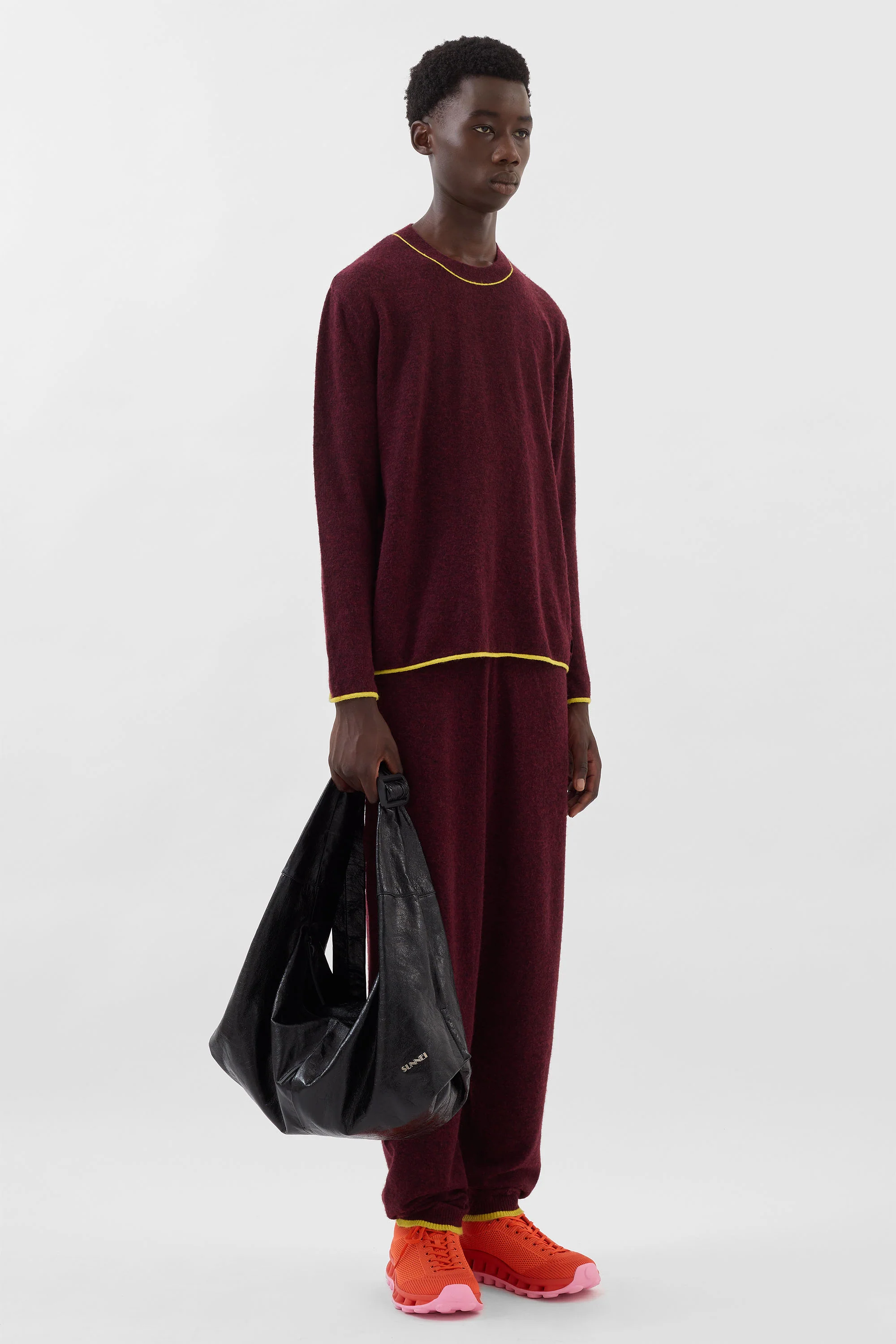 KNIT ELASTIC PANTS / burnt aubergine - Image 4