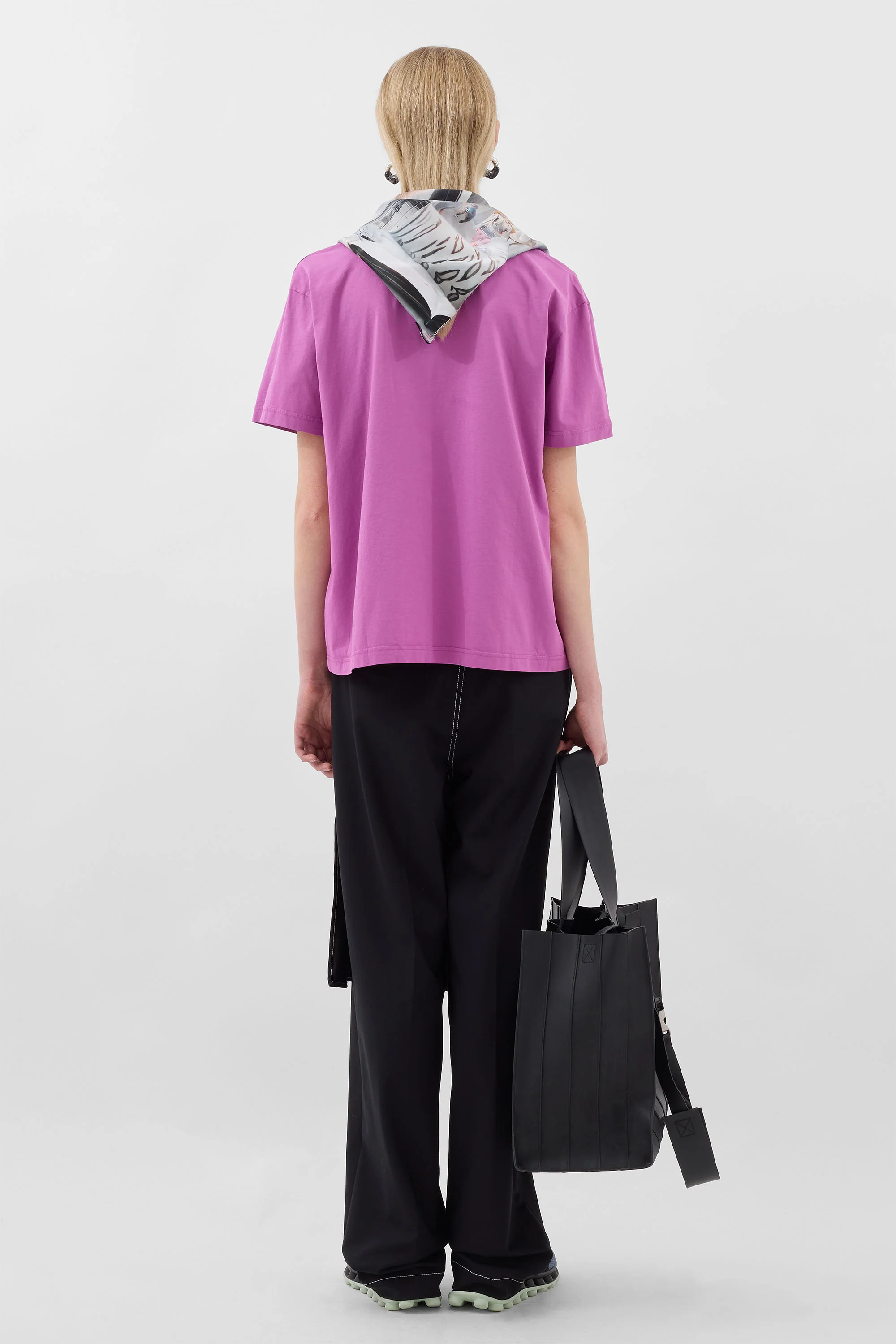 LOOK 70 - Image 3