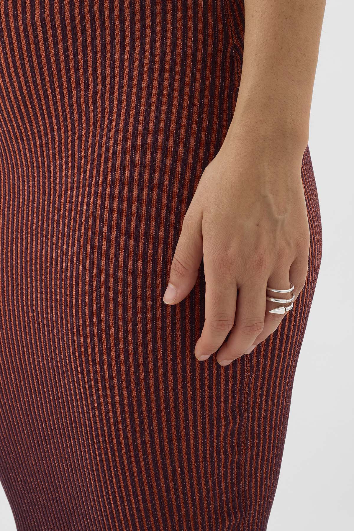 MEDIUM SPIRAL EAR-RING / silver - Image 8