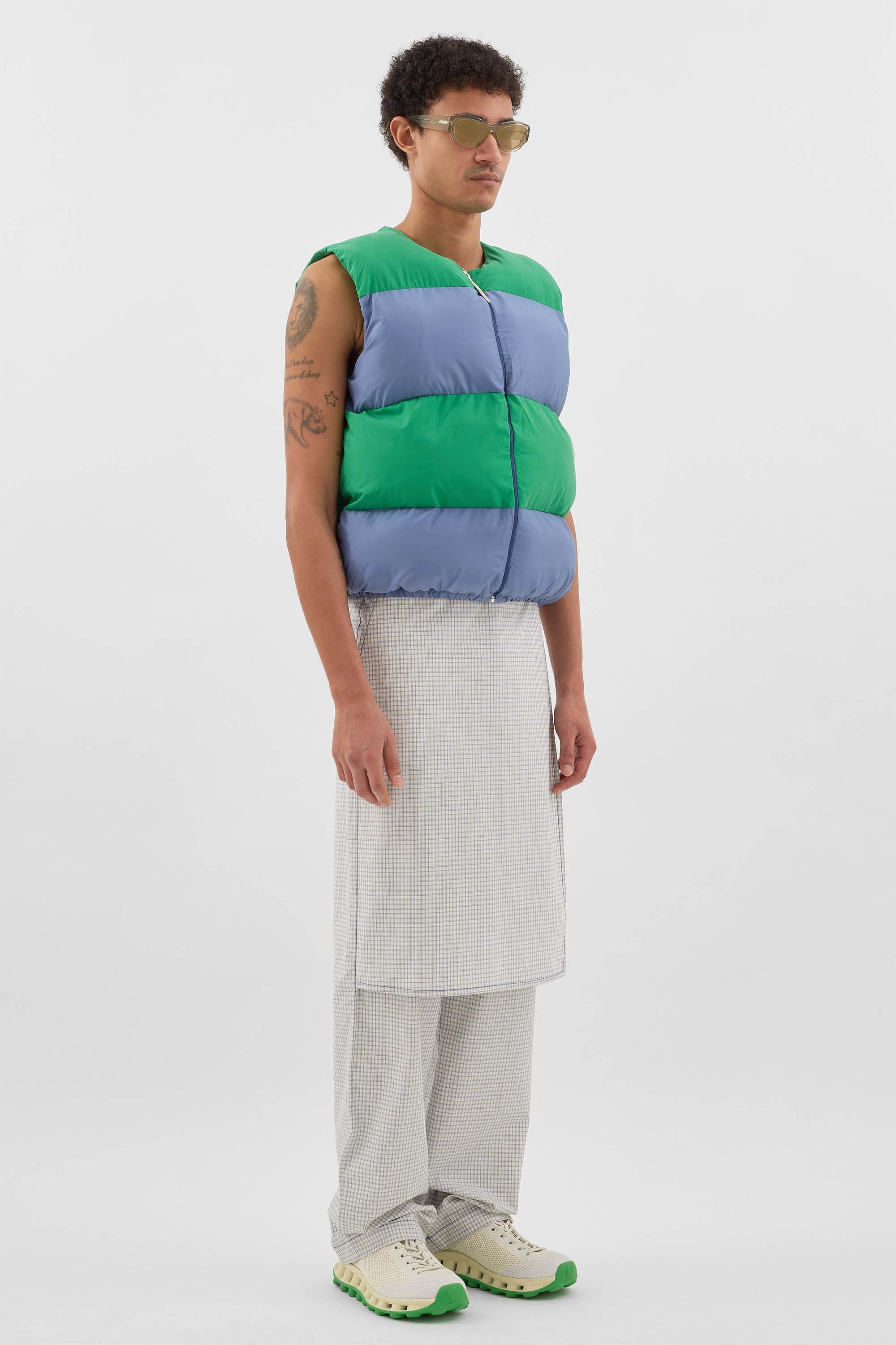 PUFFY GILET / green & wisteria - Image 3