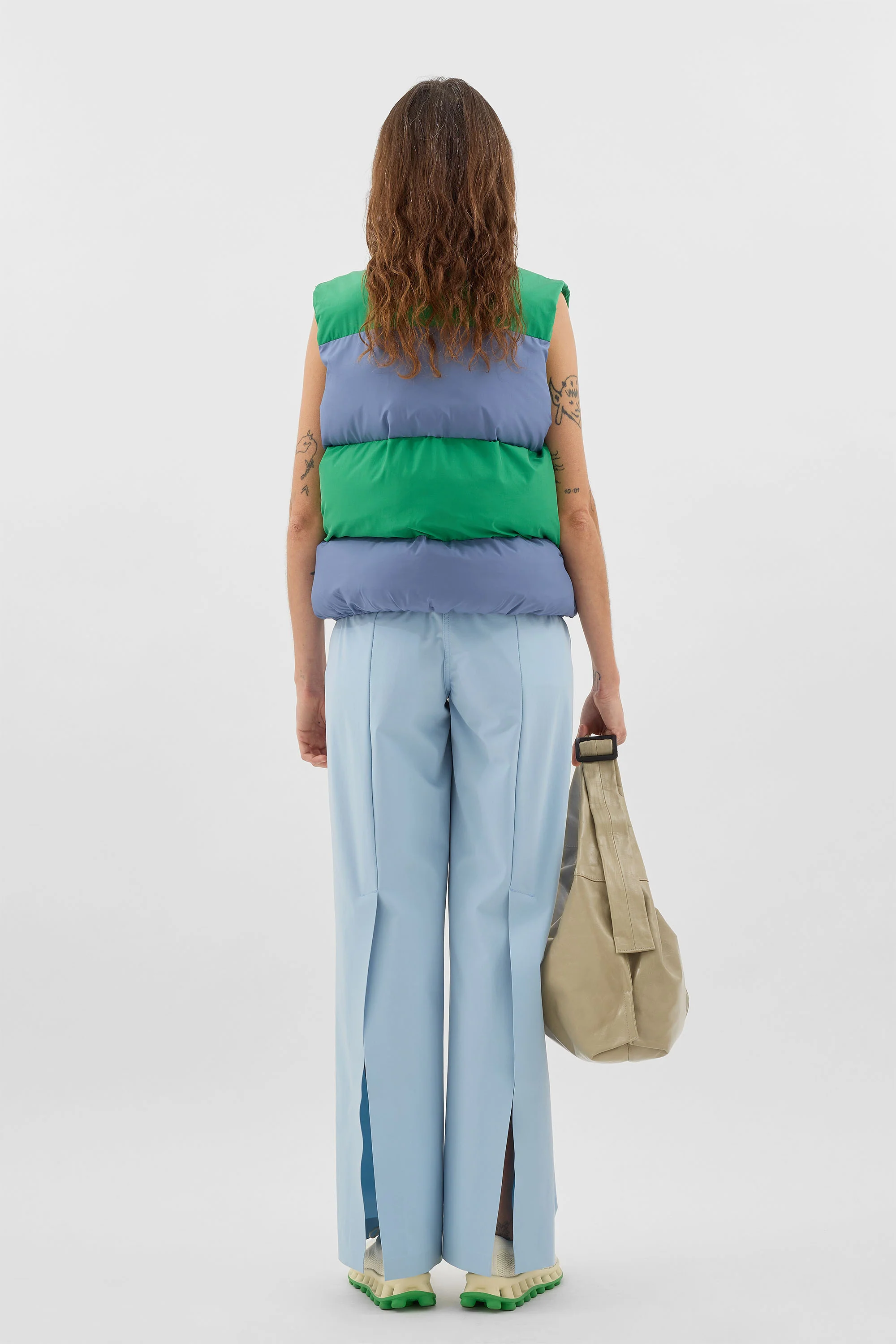 PUFFY GILET / green & wisteria - Image 7