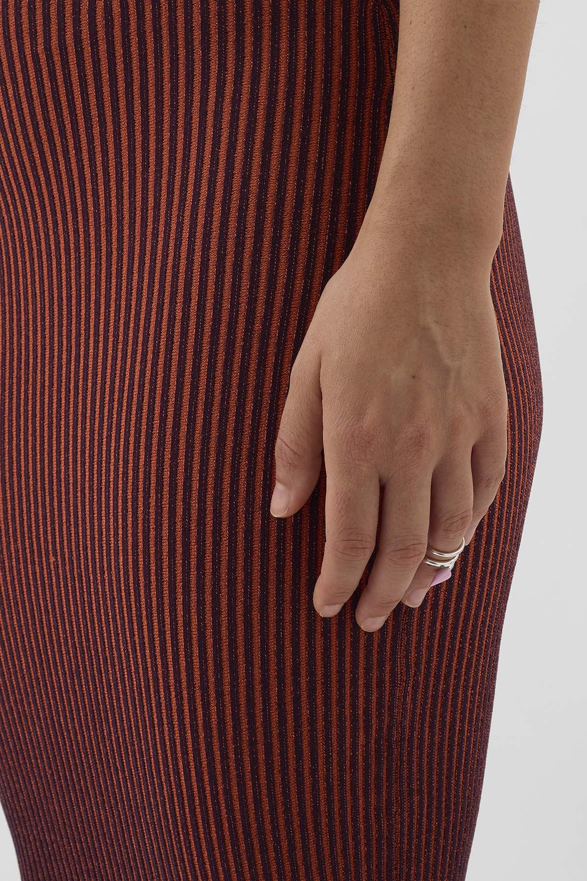 SMALL SPIRAL EAR-RING W/ STONES / silver / pink & green - Image 9